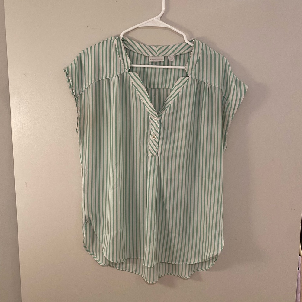 mint green and white light weight flowy blouse